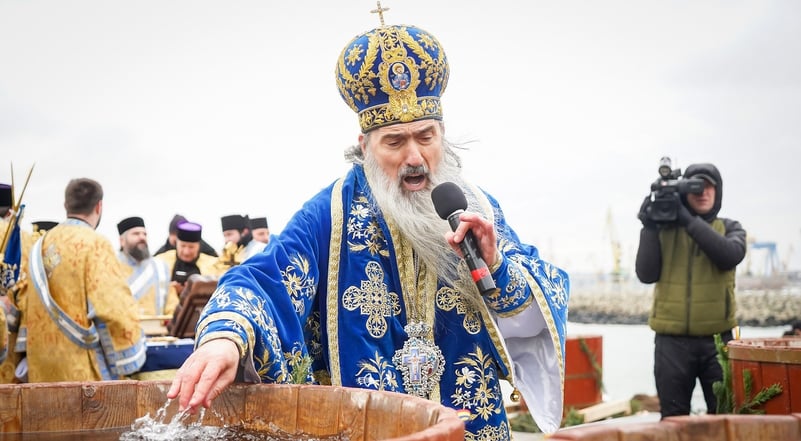 BREAKING Teodosie, arhiepiscopul Tomisului, sancționat de Biserica Ortodoxă pentru că l-a numit pe Călin Georgescu ”trimisul lui Dumnezeu”. El riscă suspendarea din funcție / A fost sancționat în oglindă și episcopul Ignatie al Huşilor pentru discurs anti-Georgescu