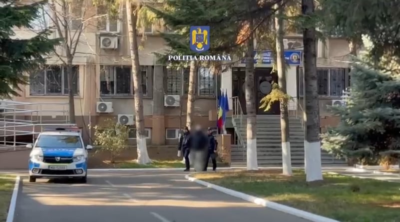 (Video) Teroare la sala de sport din Pucioasa! Tânăr înarmat, reținut după ce a amenințat clienții