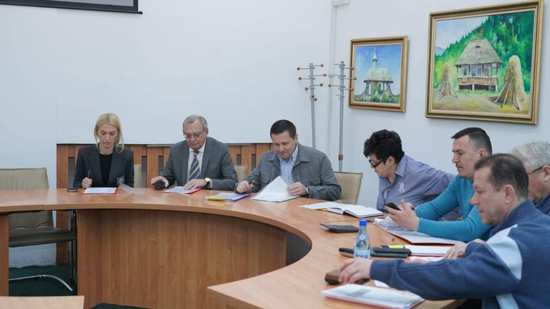 Buget 2025 pentru Dâmbovița: Investiții Record în Drumuri, Sănătate și Educație!