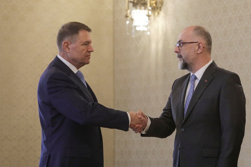 Kelemen Hunor spune că refuzul lui Klaus Iohannis de a demisiona este „o povară” pentru Crin Antonescu
