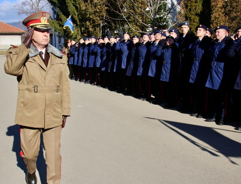 BREAKING SURSE Percheziții DNA la Comandamentul Logistic Întrunit al Armatei / Este vizat generalul cu 3 stele Cătălin Zisu / Prejudiciu de peste 2,4 milioane de euro prin lucrări fictive la extinderea cimitirului Ghencea Militar