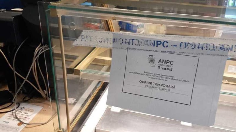 ANPC a descins în mall-ul bogaților de lângă București: a pus lacătul pe aproape toate magazinele! Carrefour Băneasa, cel mai mare hipermarket din rețea, închis complet