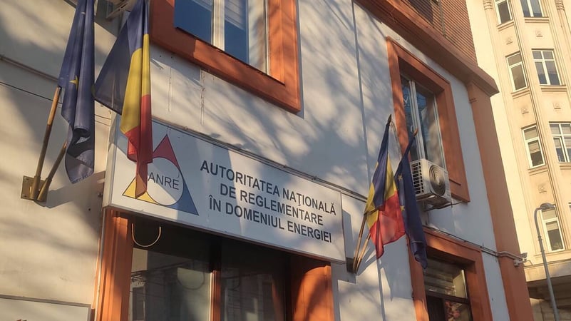 Mai mulți angajați ai ANRE, printre care nume “grele” de directori, ca Dumbrăveanu și Mânicuță, urmează să părăsească instituția – surse