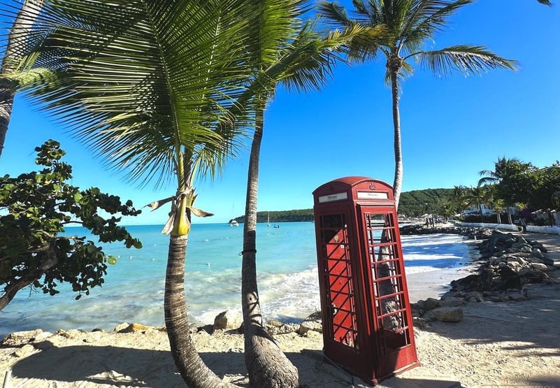 10 locuri romantice, cu plaje ireal de frumoase, pentru luna de miere