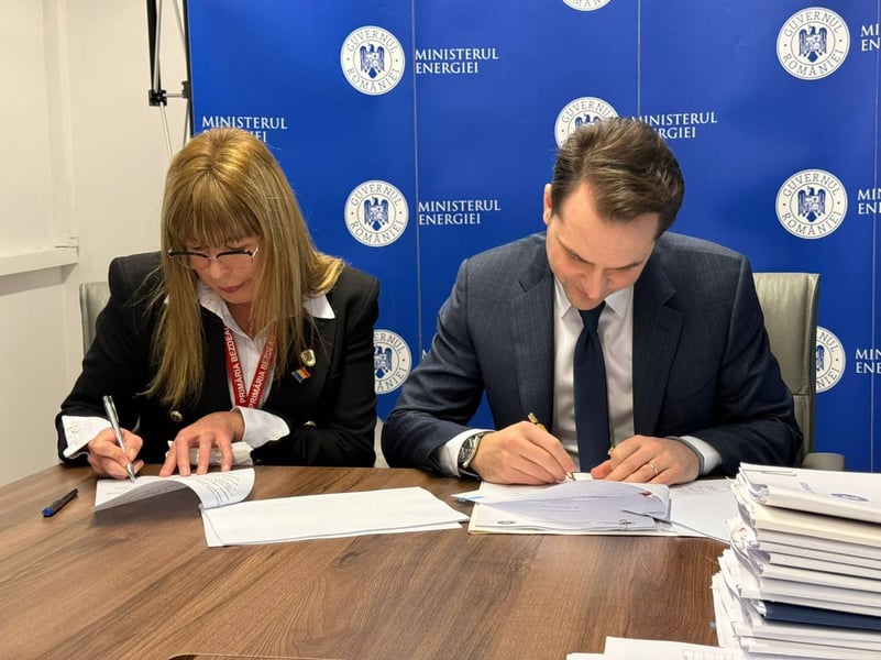 Parc fotovoltaic, la Bezdead