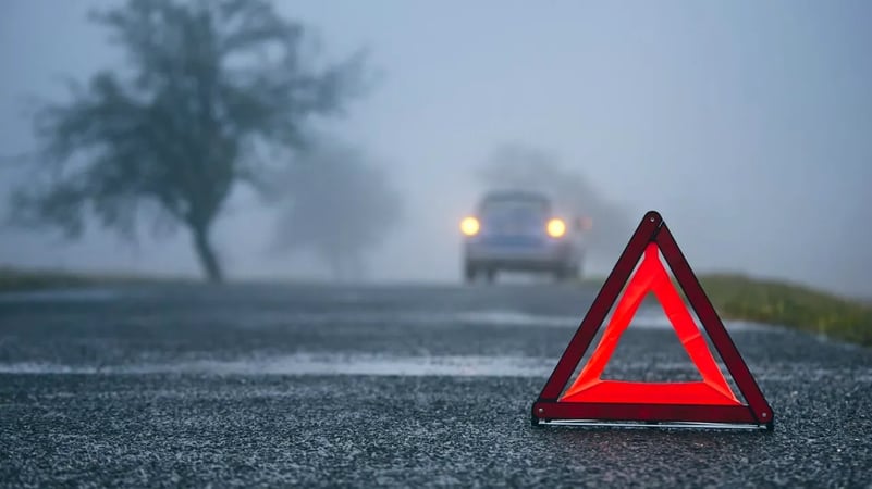 Ne aștepată o noapte geroasă, cu polei pe drumurile publice. Vezi cum ar trebui să te comporți în trafic, în astfel de condiții