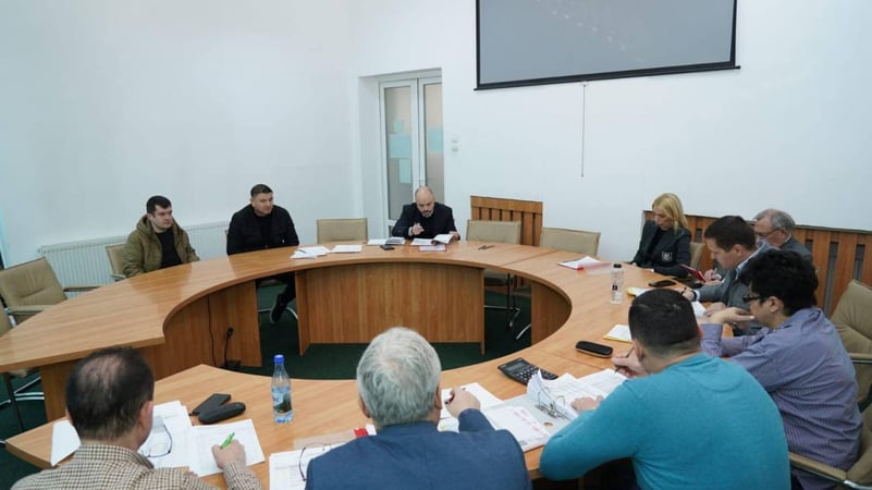 Consultări cu primarii dâmbovițeni, la sediul CJD, pe tema Bugetului pentru anul 2025