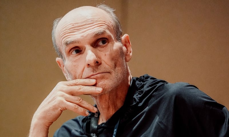 După ce Facebook i-a șters textul despre Georgescu, CTP revine: „Carevasăzică, iacătă-mă contrabandist”