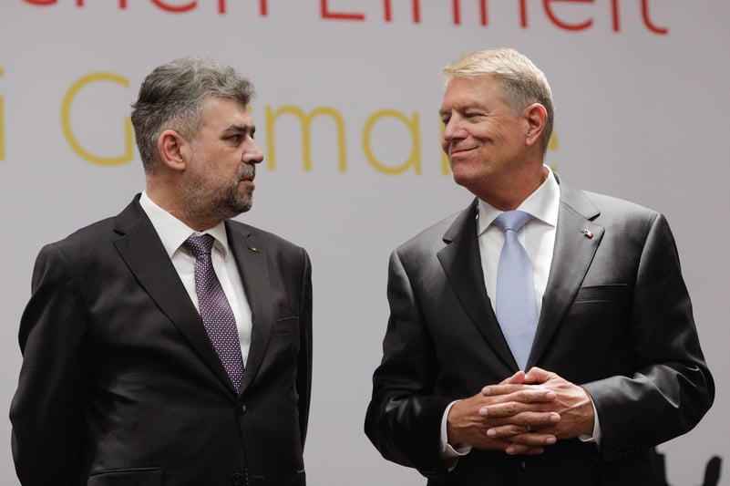 Klaus Iohannis va primi „un apartament într-o vilă de protocol” din București, spune Marcel Ciolacu