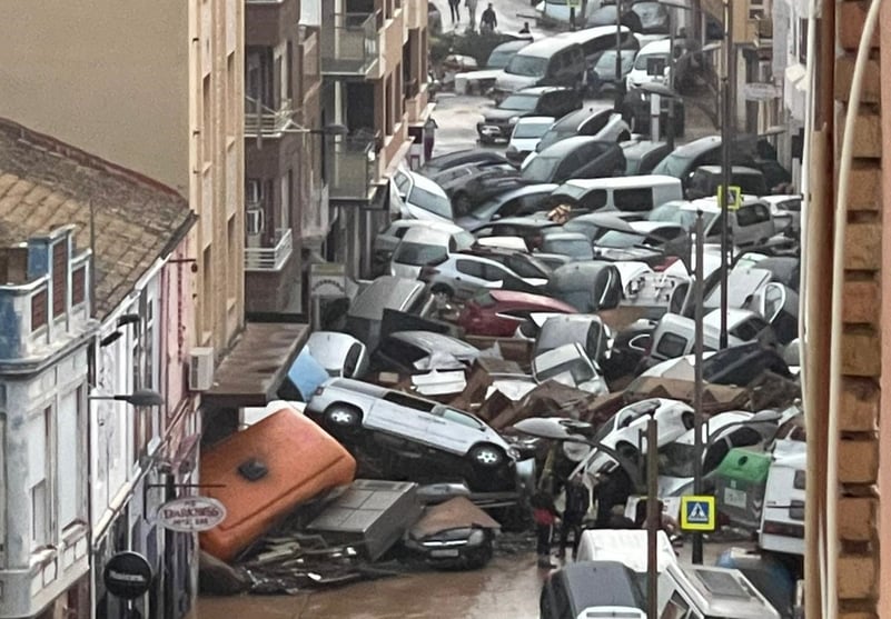 Românii sunt de câteva ori mai expuși decât restul europenilor. Ciuncan, UNSAR: Industria asigurărilor a plătit zilnic daune de 5,6 milioane de euro