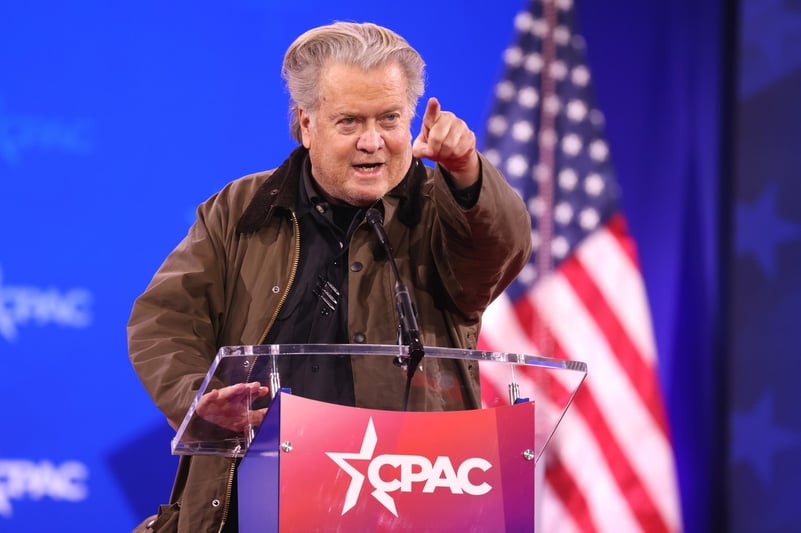 VIDEO După Elon Musk, fostul strateg politic al lui Donald Trump este acuzat că a făcut salutul nazist