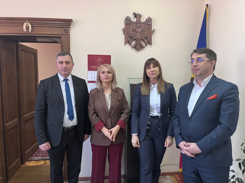 FOTO! Acord de cooperare între Tribunalul Vrancea și o instanță din Republica Moldova
