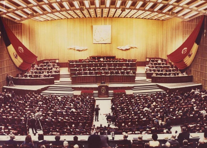 Parlamentul ucrainean a devenit Marea Adunare Națională: Slavă iubitului conducător Trump