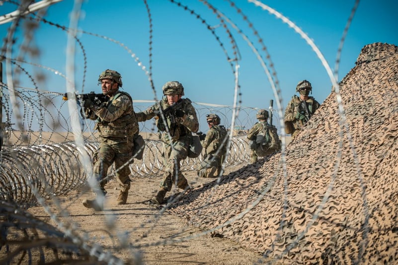 Secretarul american al Apărării: Europa ar trebui să se aștepte la o revizuire și la o eventuală reducere a numărului de militari americani (The Washington Post) / Președinta Comisiei Europene vorbește despre ”reînarmarea urgentă a Europei”