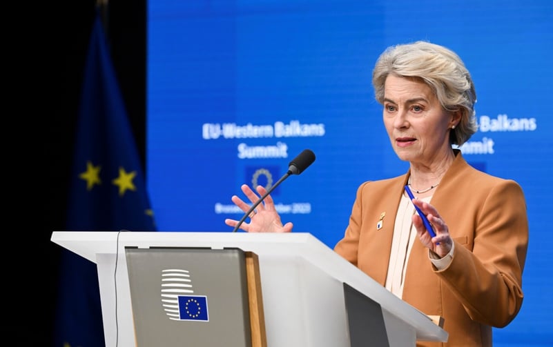 BREAKING Ursula von der Leyen a anunțat planul de reînarmare a Europei în cinci puncte: Vor putea fi disponibilizate fonduri de 800 de miliarde de euro / Va fi posibilă creșterea cheltuielilor pentru apărare a statelor membre fără a declanșa procedura de deficit excesiv