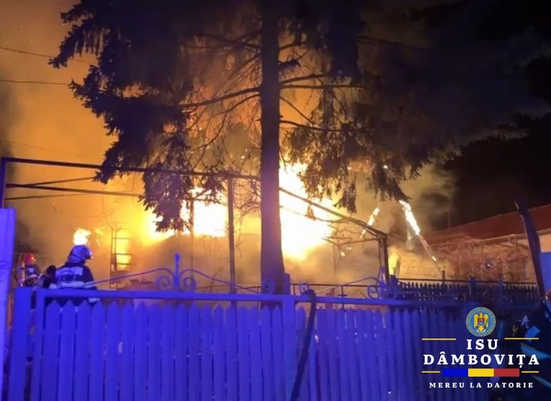 Misiune pentru stingerea unui incendiu produs la o casă în satul Teiș, comuna Șotânga