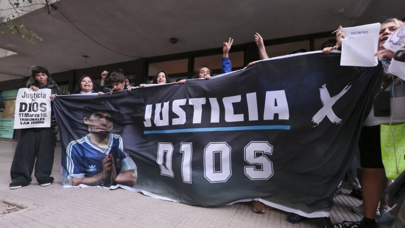 Moartea lui Diego Maradona, investigată de argentinieni. Sunt șapte persoane cercetate!