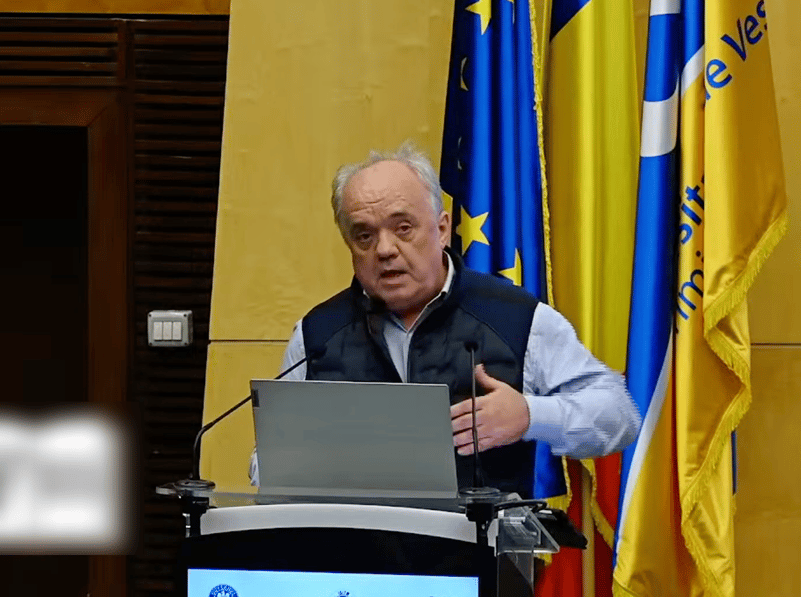 Planuri-cadru liceu 2025. Marius Lobază, FSLI Timiș: Ni s-au pus în dezbatere niște numere de ore și ni se spune că nu discutăm cifre, ci perspective. Eu nu știu dacă două ore de matematică înseamnă și analiză sau doar aritmetică / Ar trebui să știm ce conținut dorim pentru absolvenții noștri