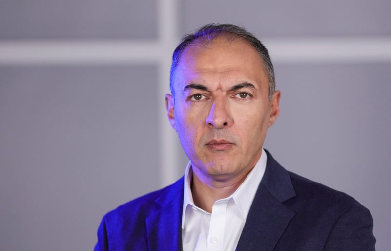 Cum a ajuns Victor Ponta la un pas de finala prezidențială? O nouă aroganță a PSD și PNL față de propriile electorate