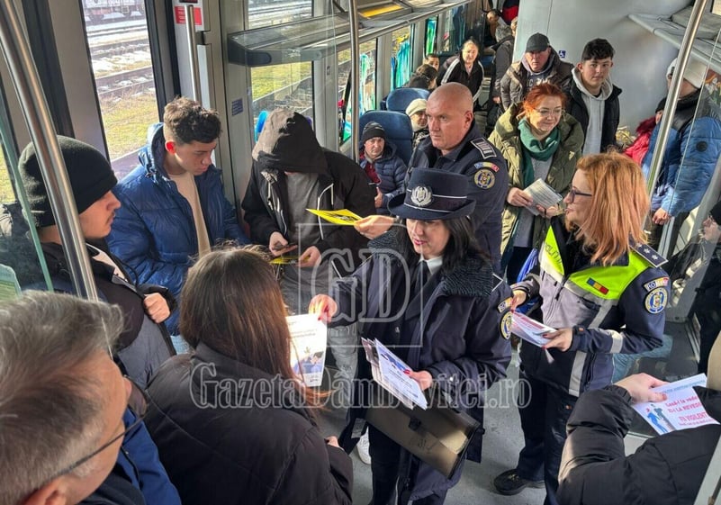 Dâmbovița: Acțiune inedită de prevenire a faptelor antisociale, desfășurată în tren