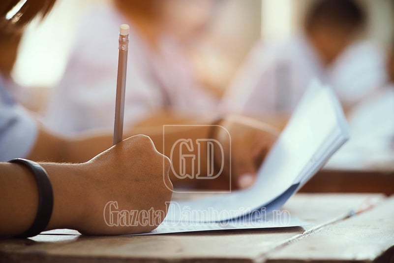 S-a dat start olimpiadelor școlare 2025, etapele județene. Iată calendarul concursurilor