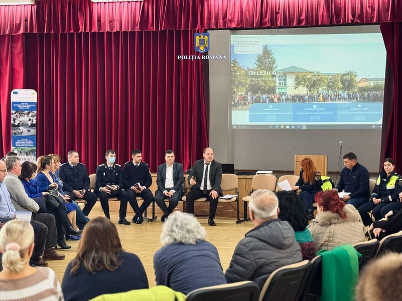 Siguranța în școli, prioritatea polițiștilor Inspectoratului de Poliție Județean Dâmbovița