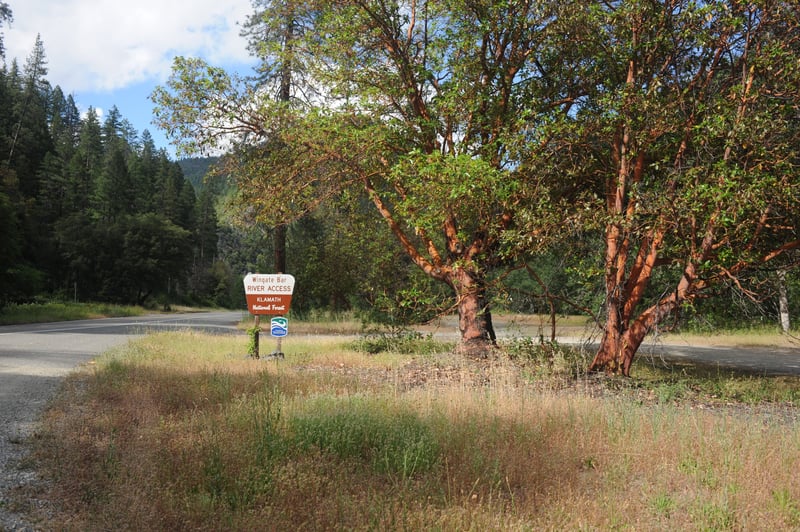 Wingate Bar Access Sign