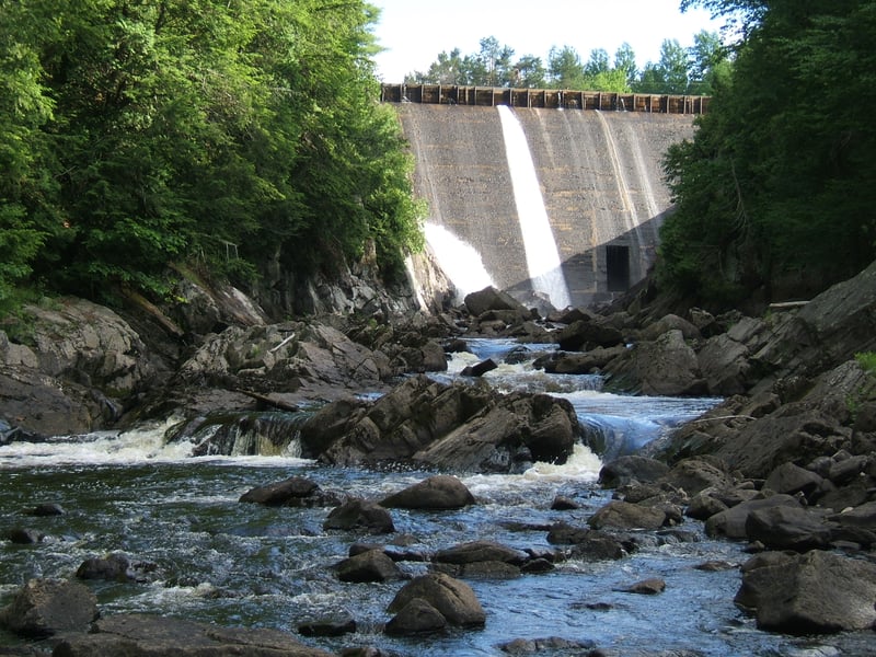 Hydro-dam (saranac)