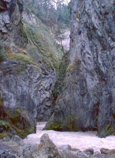 Nisqually La Grande Canyon