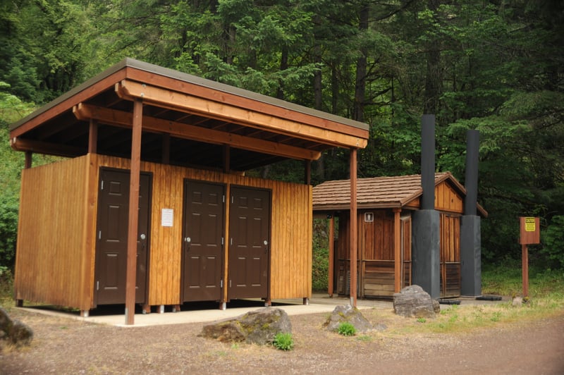 Changing Rooms and Toilet at Gravel Bin
