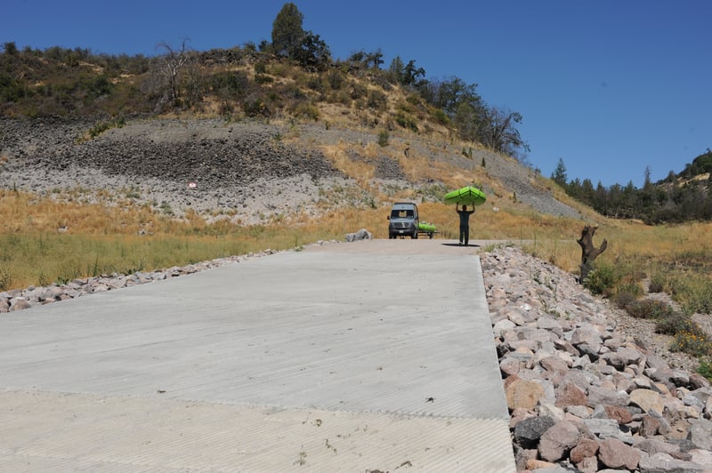 Carrying an R2 Down K’utárawáx·u Ramp