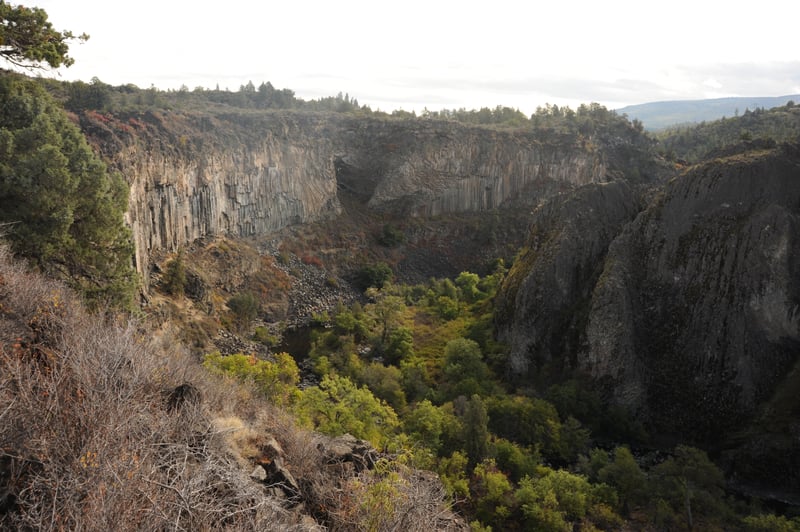 View from the Rim of Wards Canyon