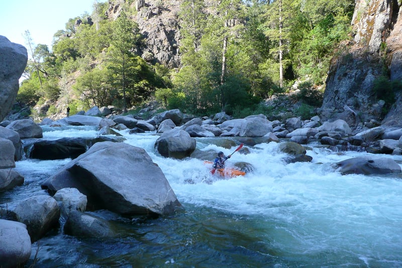 ~600 cfs