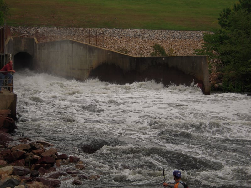 Falls dam