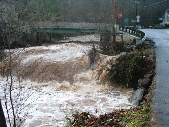 Last waterfall on Madams at flood stage.