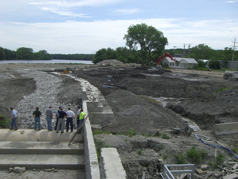 Const Photo 1