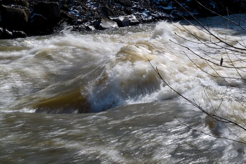 Pin spot hole