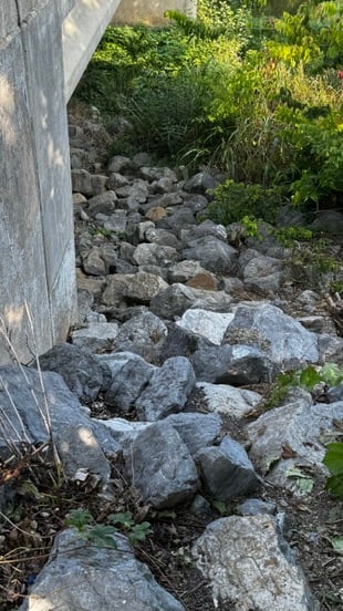 Scrabble Rd Bridge take-out, rough walk up from creek!