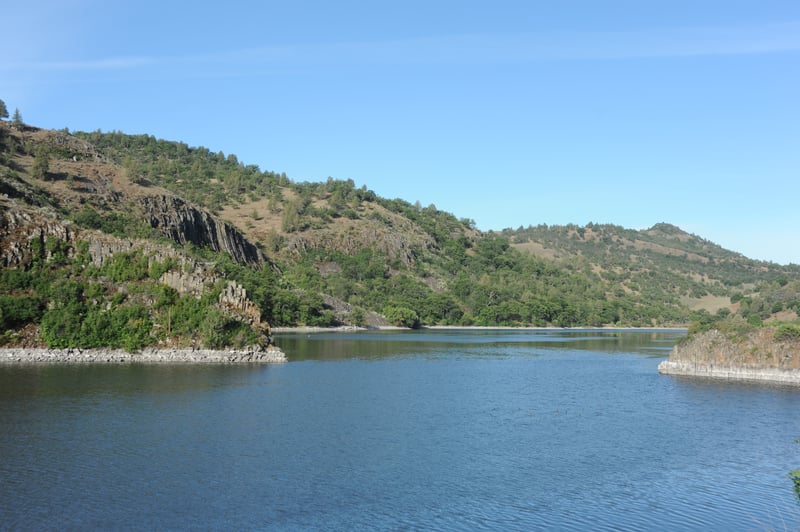 Basalt Constriction in Iron Gate Reservoir