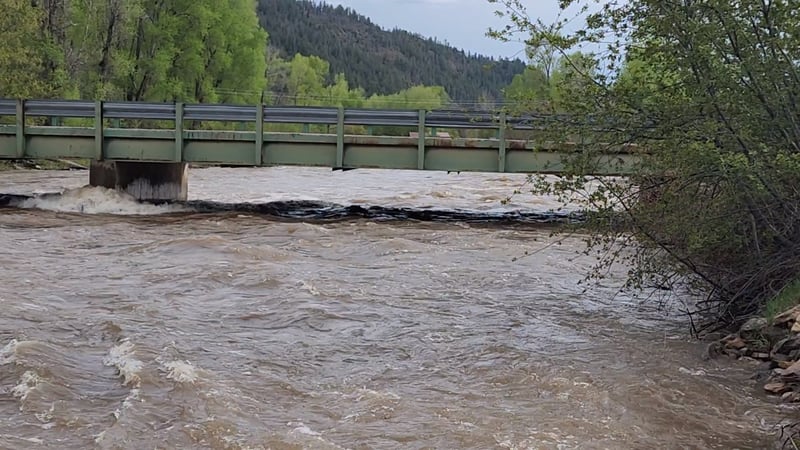 Dolores River at Road 36 Bridge, 4400 cfs