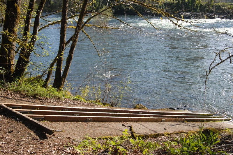 Leaburg Dam Boat Slide
