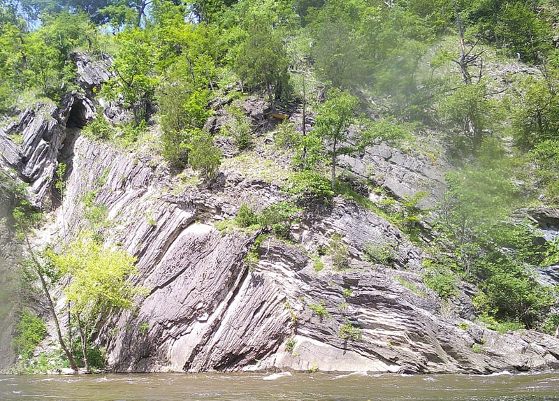 Rock Outcroppings - Keyser to Black Oak