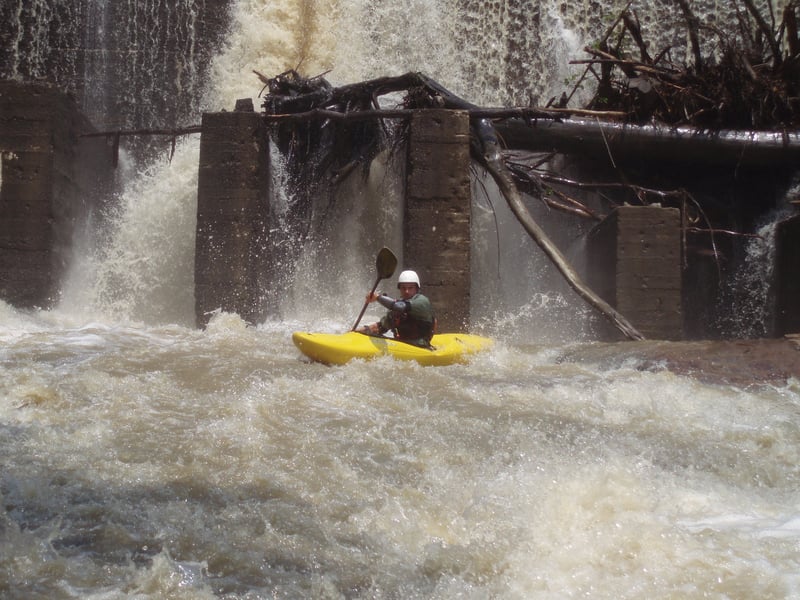 Upper dam