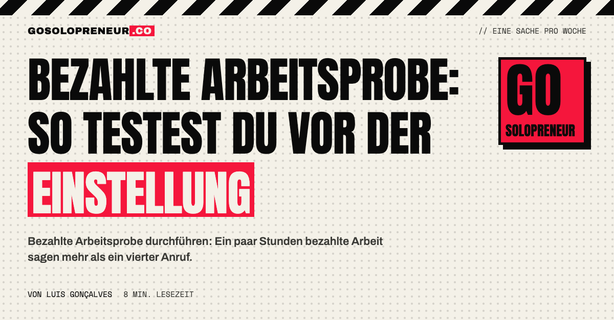 Zwei Personen arbeiten gemeinsam an einer bezahlten Arbeitsprobe