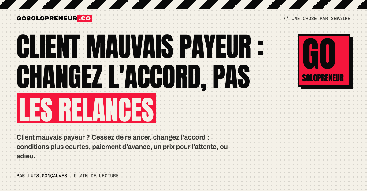 Un solopreneur qui examine les factures d'un client mauvais payeur