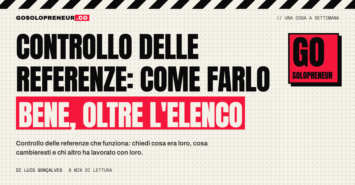 Solopreneur che prende appunti durante il controllo delle referenze di un candidato