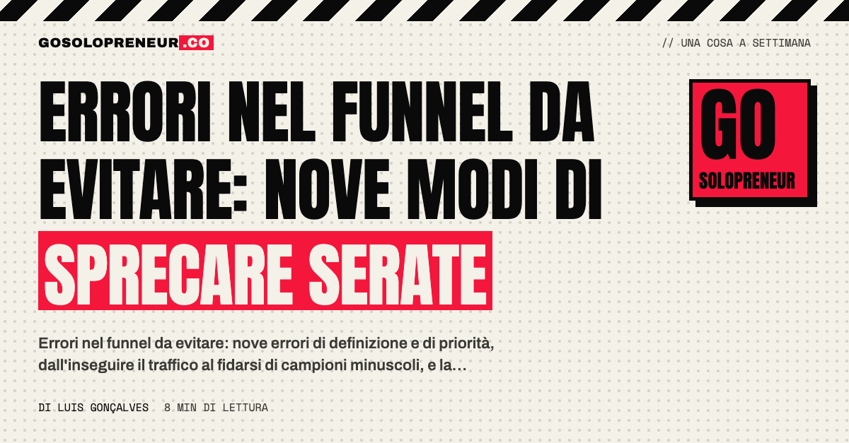Elenco dei nove errori nel funnel scritto su un quaderno accanto a una tazza di caffè