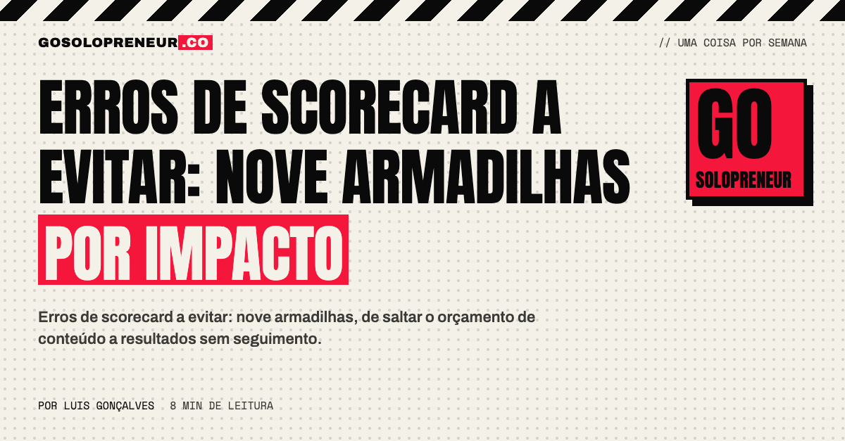 Pessoa a rever uma lista de nove erros de scorecard numa mesa de trabalho