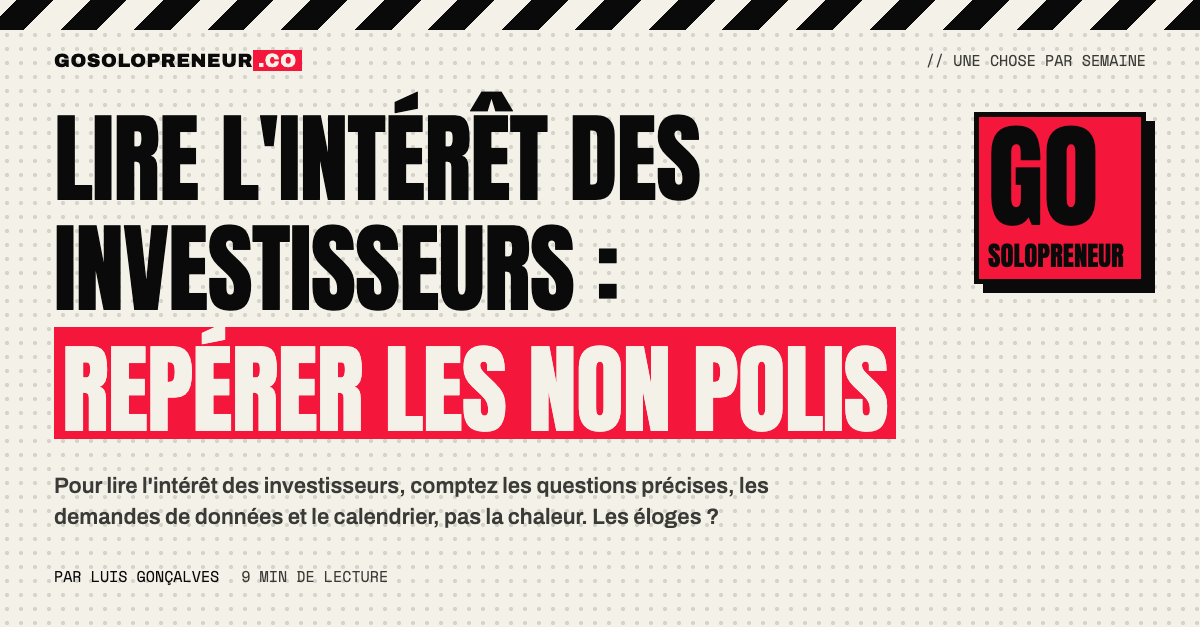 Un investisseur sourit poliment pendant un pitch : lire l'intérêt des investisseurs