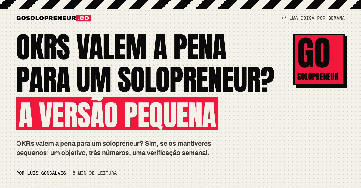 Pessoa a rever num caderno um objetivo e três números, ao fim do dia